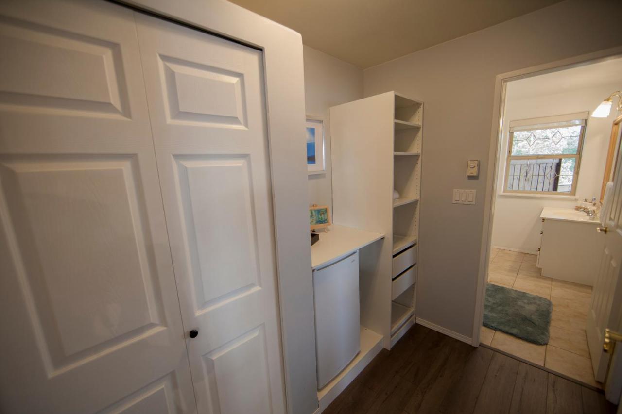 Shangri-La Oceanfront Vacation Home Bedwell Harbour Extérieur photo
